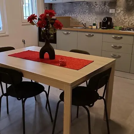 Palazzetto San Domenico * Монтесильвано